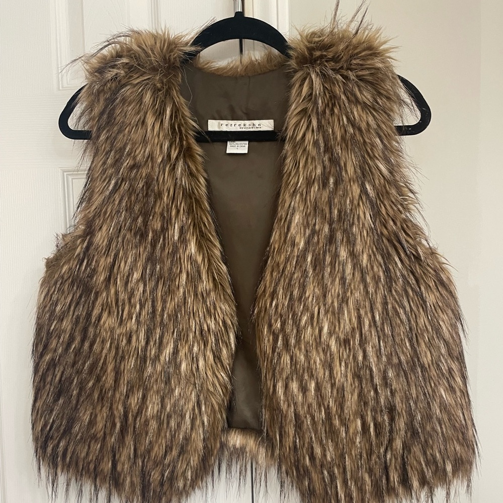 Faux fur vest